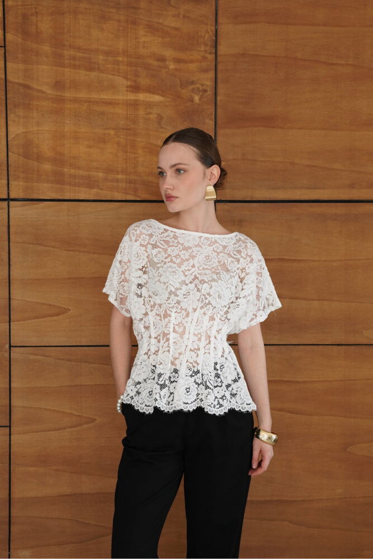 D 2966 BELİ GİPELİ BRODE BLUZ - KREM